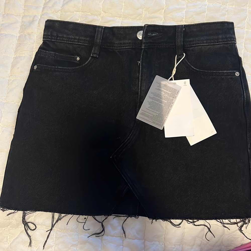 Black Mini skirt